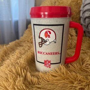 Aladdin Vintage 7-11 Tampa Bay Buccaneers Travel Mug with Red Lid